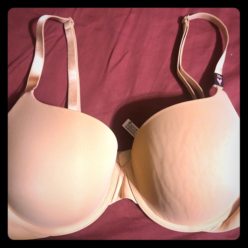 NWT Victoria’s Secret T-shirt push up bra nude